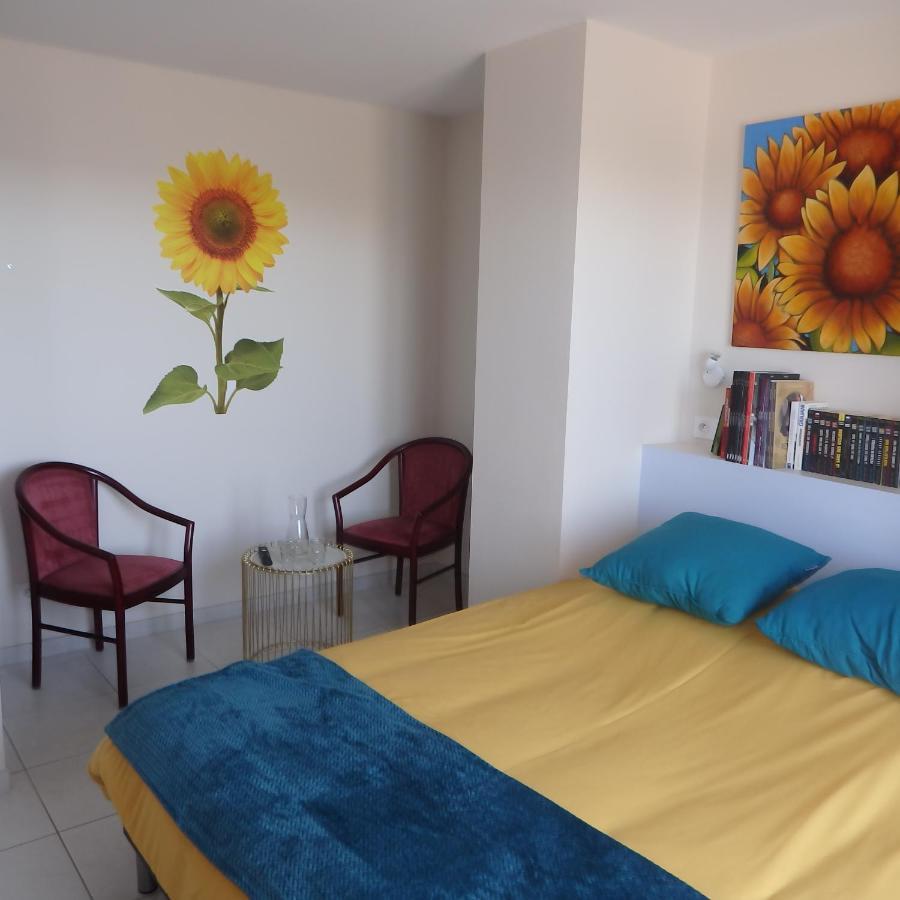 L'Oustal Des Fontanilles Bed & Breakfast Castelnaudary Exterior photo